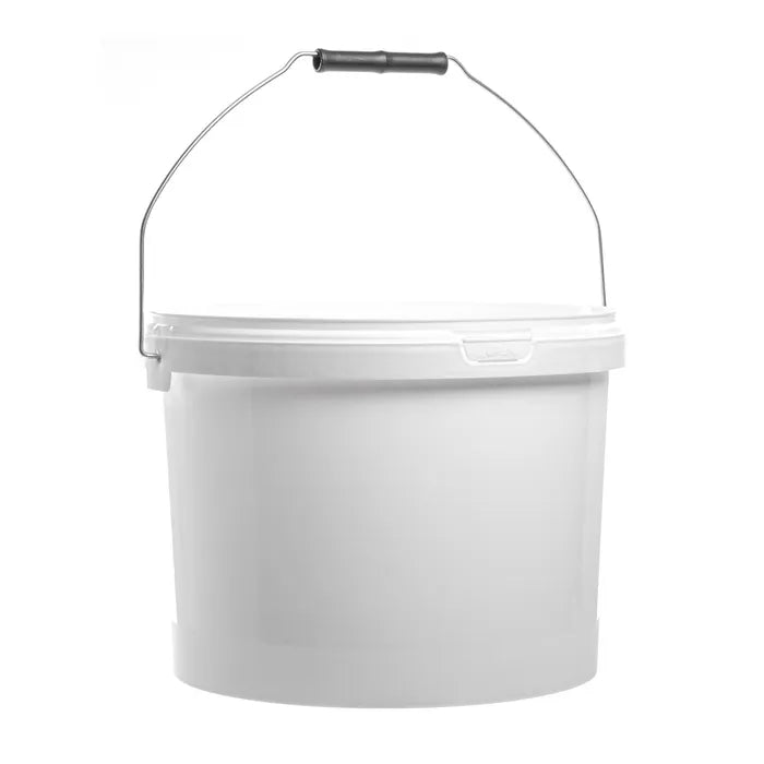 White bucket discount with lid