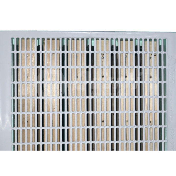 Plastic Queen Excluder for Langstroth Quarti 6 Frame Nuc