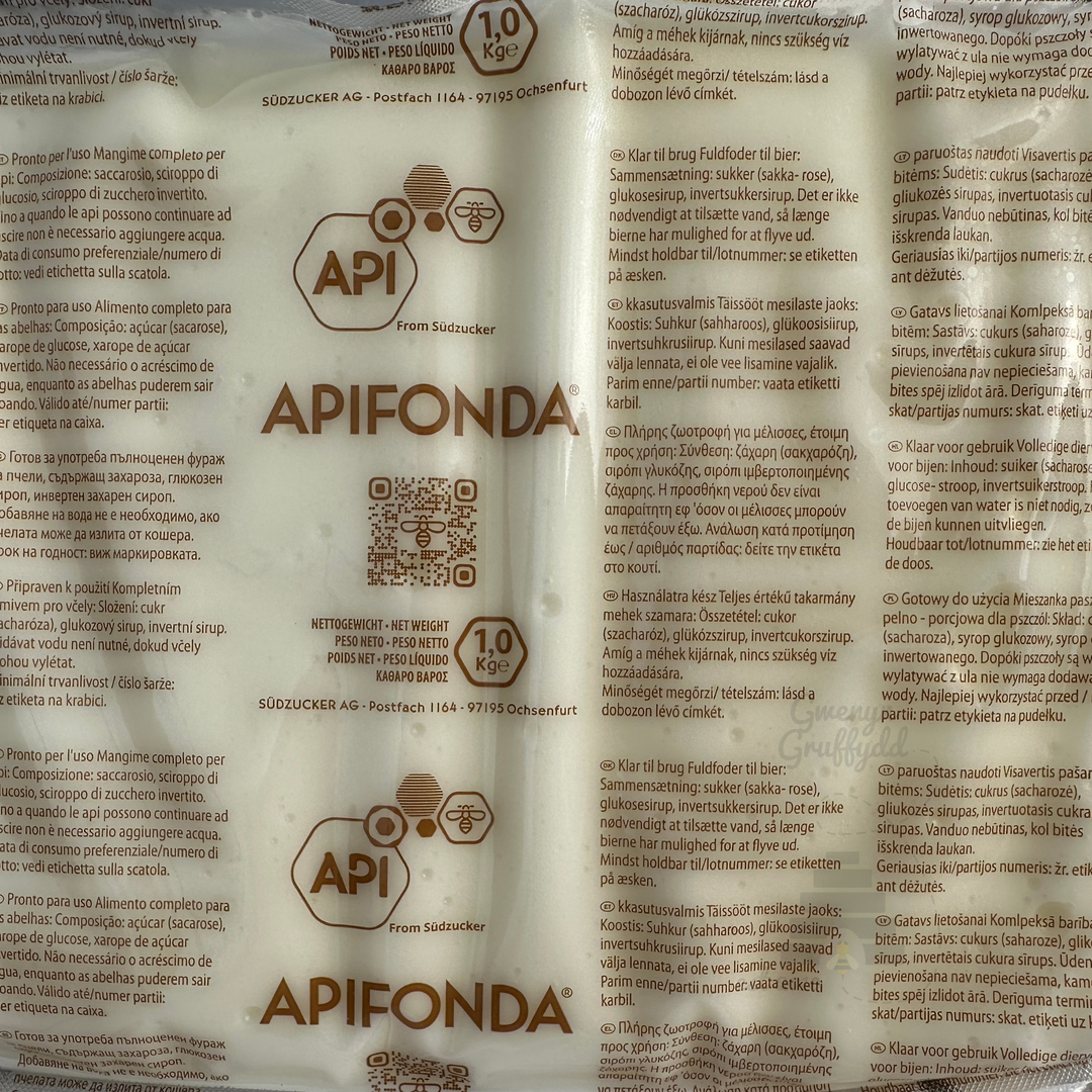 APIFONDA Bee Fondant Complete Feed For Winter Feeding Bees - 1kg Bag