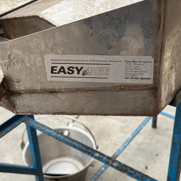 EasyBee Heated Uncapping Tray and Stand - Spare or repairs