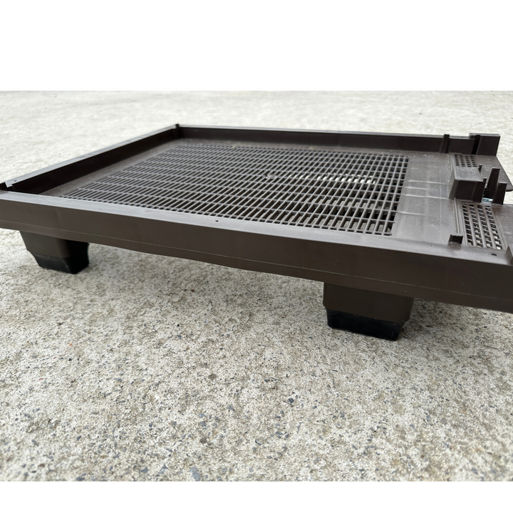 Langstroth Plastic Beehive Floor - Anti Varroa Ventilated by Anel