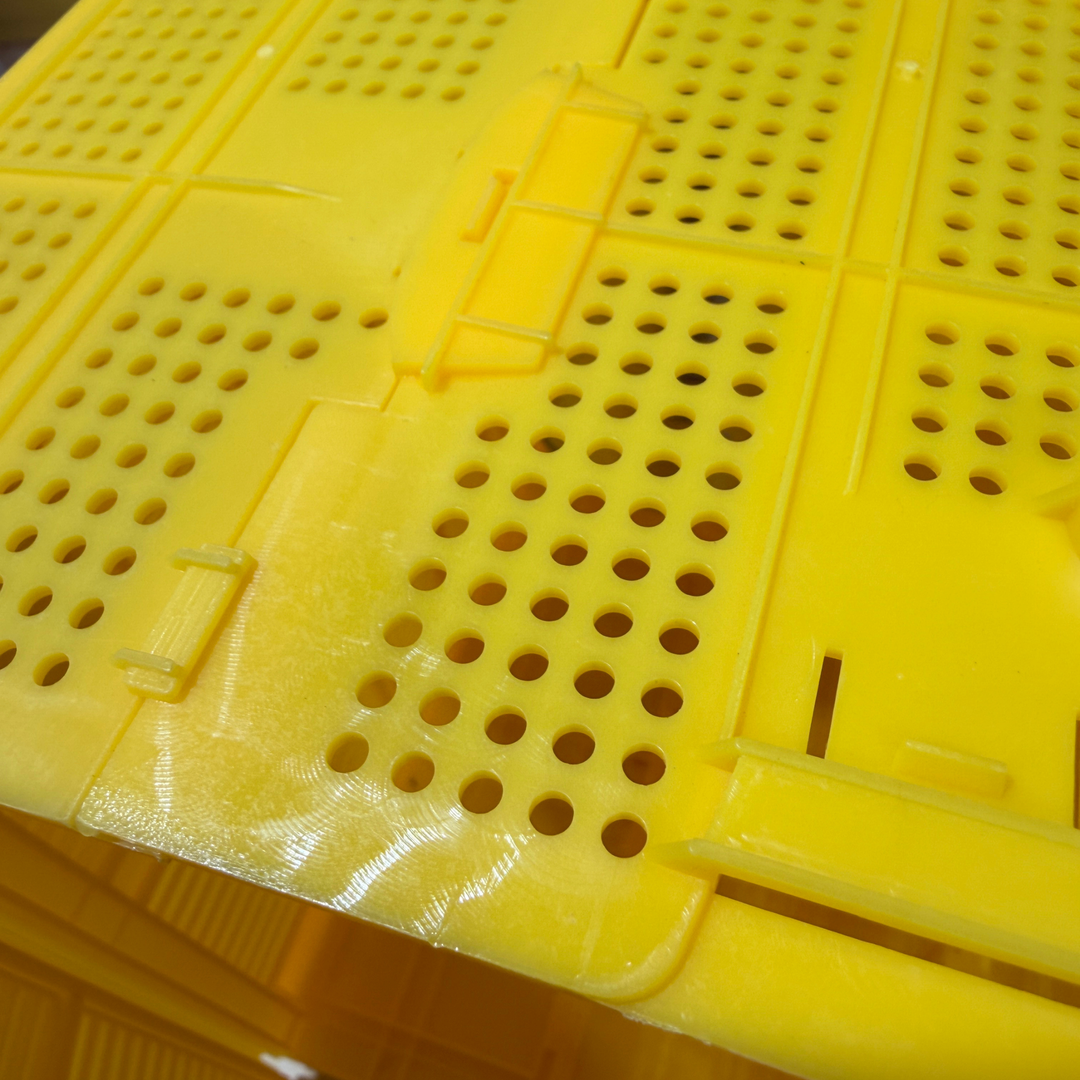 Bee Plastic Bee Package Box – Bee Transport Cage for Package Bees &amp; Swarm Collection