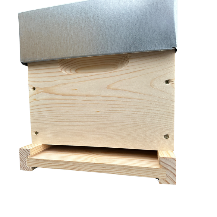 6 Frame Langstroth Assembled Wooden Nuc With Galvanised Roof