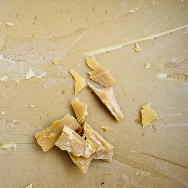 African Filtered Beeswax 1kg