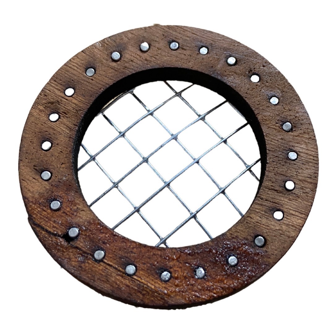 Press in Queen Cage Marking Cage