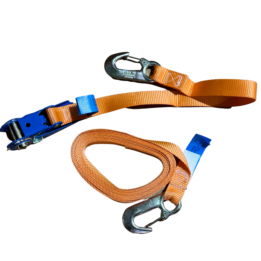 Close-up of high-quality SpanSet ratchet buckle and snap hook – durable, heavy-duty strap for beekeeping and hive transport.