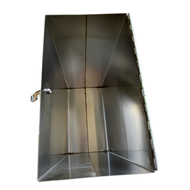 Secure Smoker Box For Transportation and Storage Prinox by Thomas Apiculture
