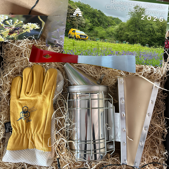 Beginner Beekeeper Dadant Smoker Gift Set