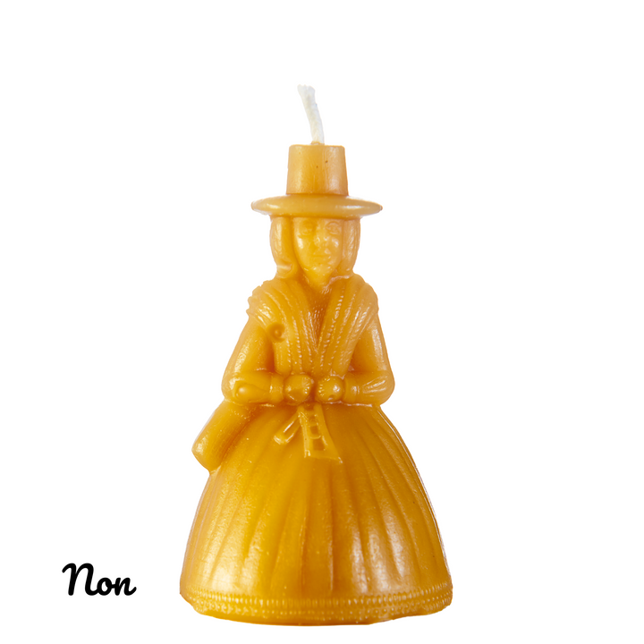 'Non' Mini Pure Beeswax Candle of a Welsh Lady - Ladi Fach Gymraeg
