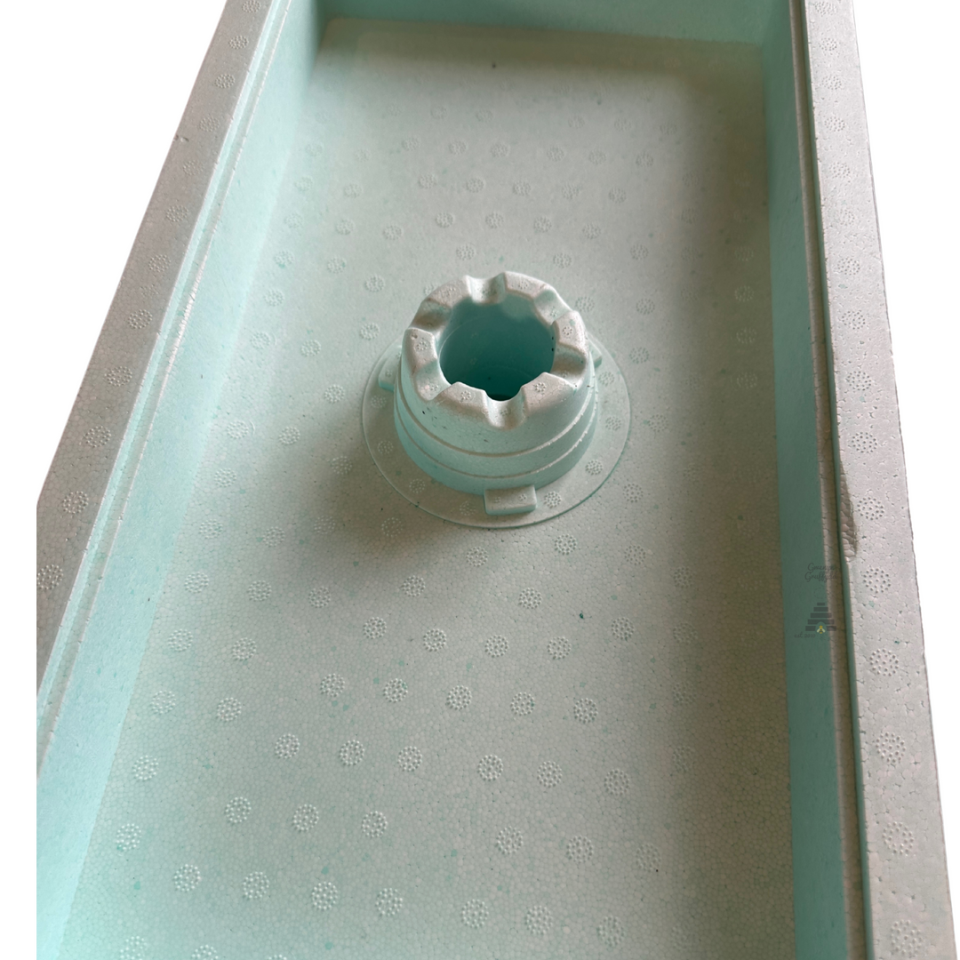 Quarti 6 Frame Langstroth Poly Nuc with Metal Lid