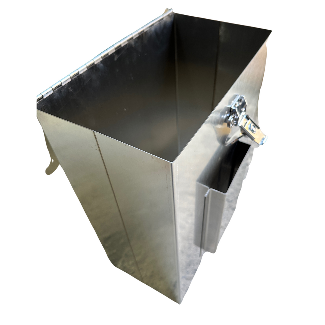 Secure Smoker Box For Transportation and Storage Prinox by Thomas Apiculture