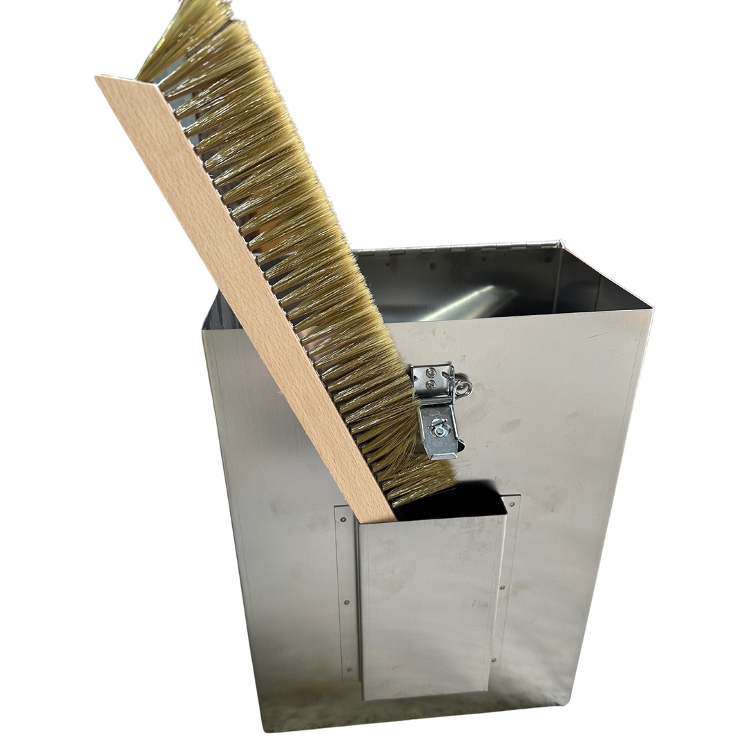 Secure Smoker Box For Transportation and Storage Prinox by Thomas Apiculture