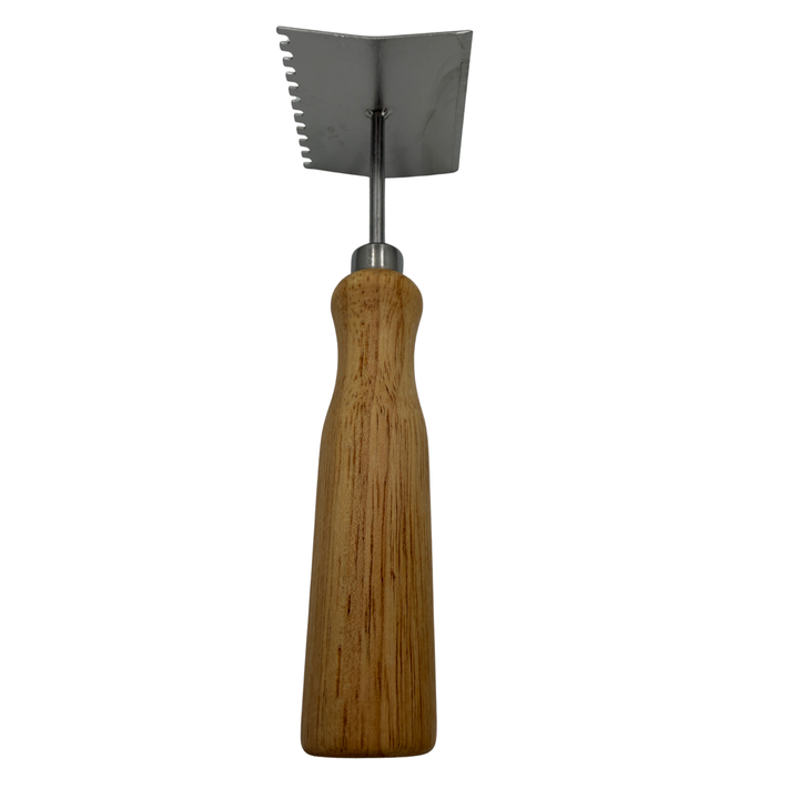 Queen Excluder Cleaner Scraper – Wooden Handle Beekeeping Tool