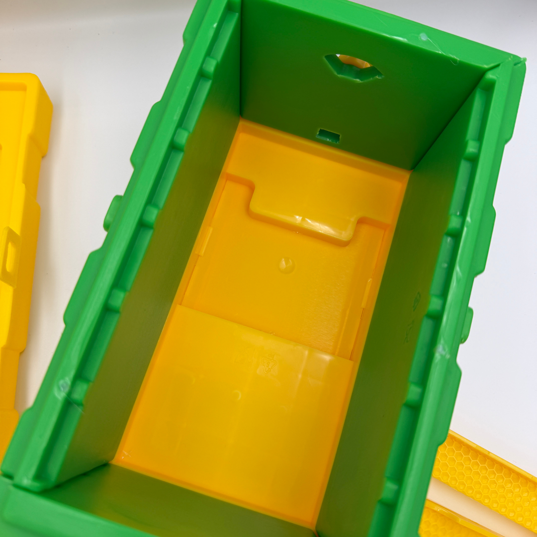 Economy Plastic Queen Mating Nuc Box – Beekeeping Mating Hive in Green &amp; Blue