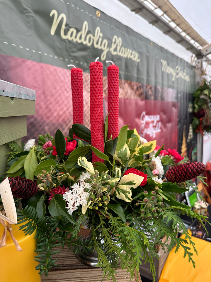 Hand-Rolled Red Beeswax Dinner Candle Pair – Pure, Natural & Festive