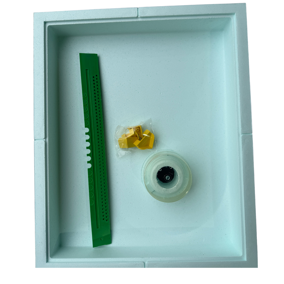 Quarti 9-Frame Langstroth Polystyrene Hive Bundle