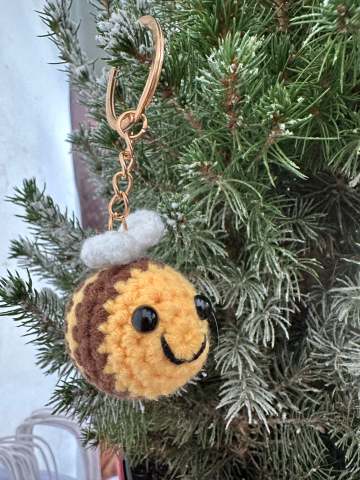 Knitted Bee keyring