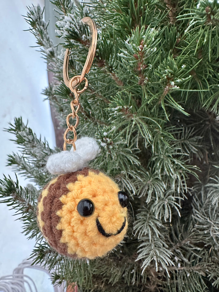Knitted Bee keyring