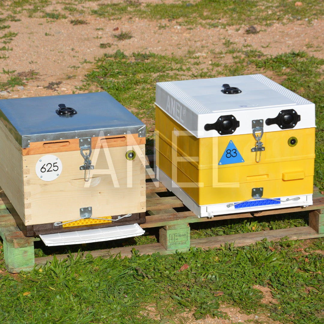 ANEL LOCKFIT Ventilated Plastic Beehive Bottom Board Floor Langstroth