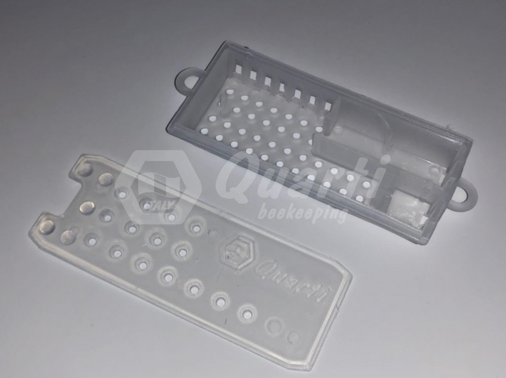 Quarti Plastic Queen Bee Cage Shipping & introduction - Double Exit