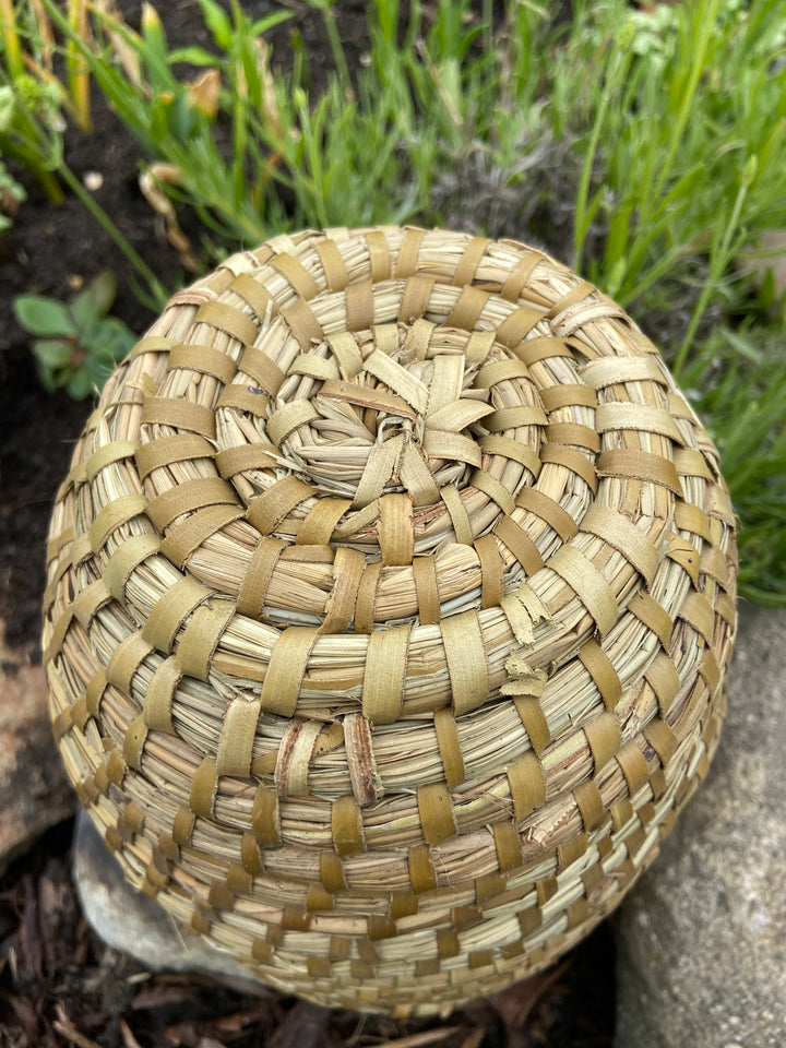 Traditional Beekeeping Bee Straw Skep Hive Small