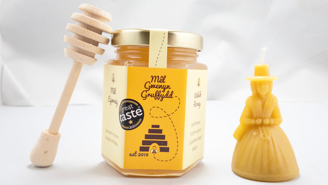 Small Welsh Wildflower Honey and Beeswax Candle Hamper Gift Set Box - Lady Ladi Gymraeg - 100% Pure & Natural Sustainable