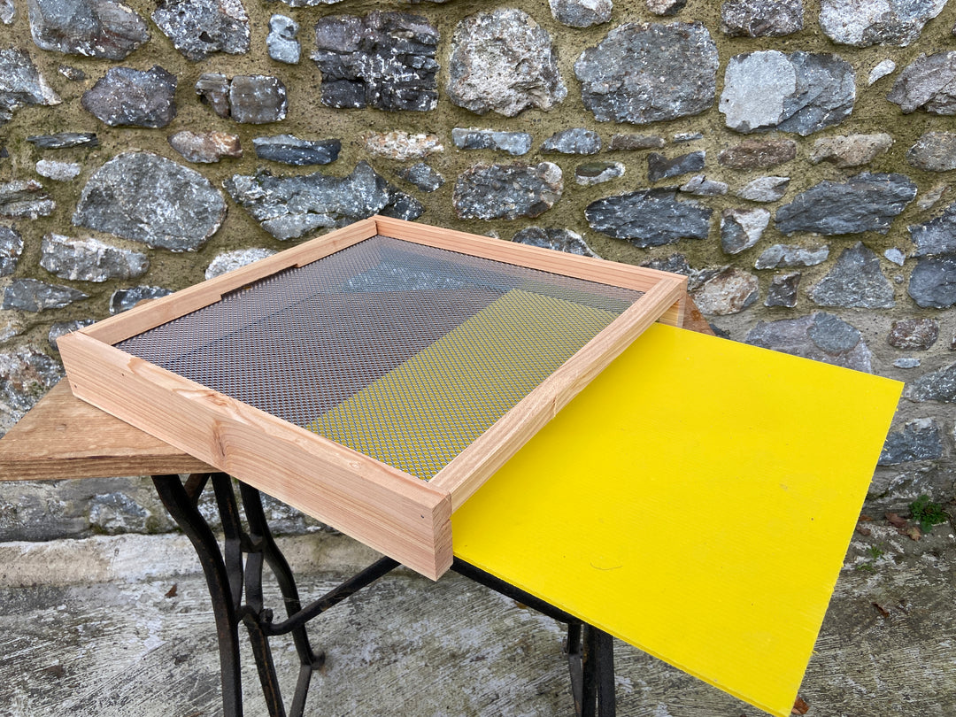 National Open Mesh Floor with Entrance Block - Flat Pack