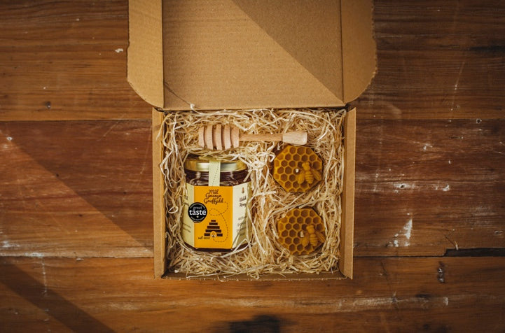 Small Welsh Wildflower Honey & Beeswax Candle Hamper Gift Set Box - Honeycomb Tealight with Honeybees