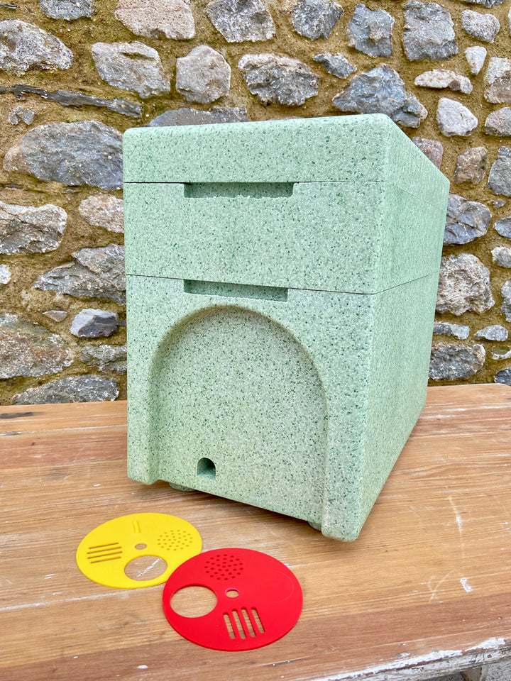 National BS Honey Bees 2 in 1 Poly Nuc Box Hive 6 Frame