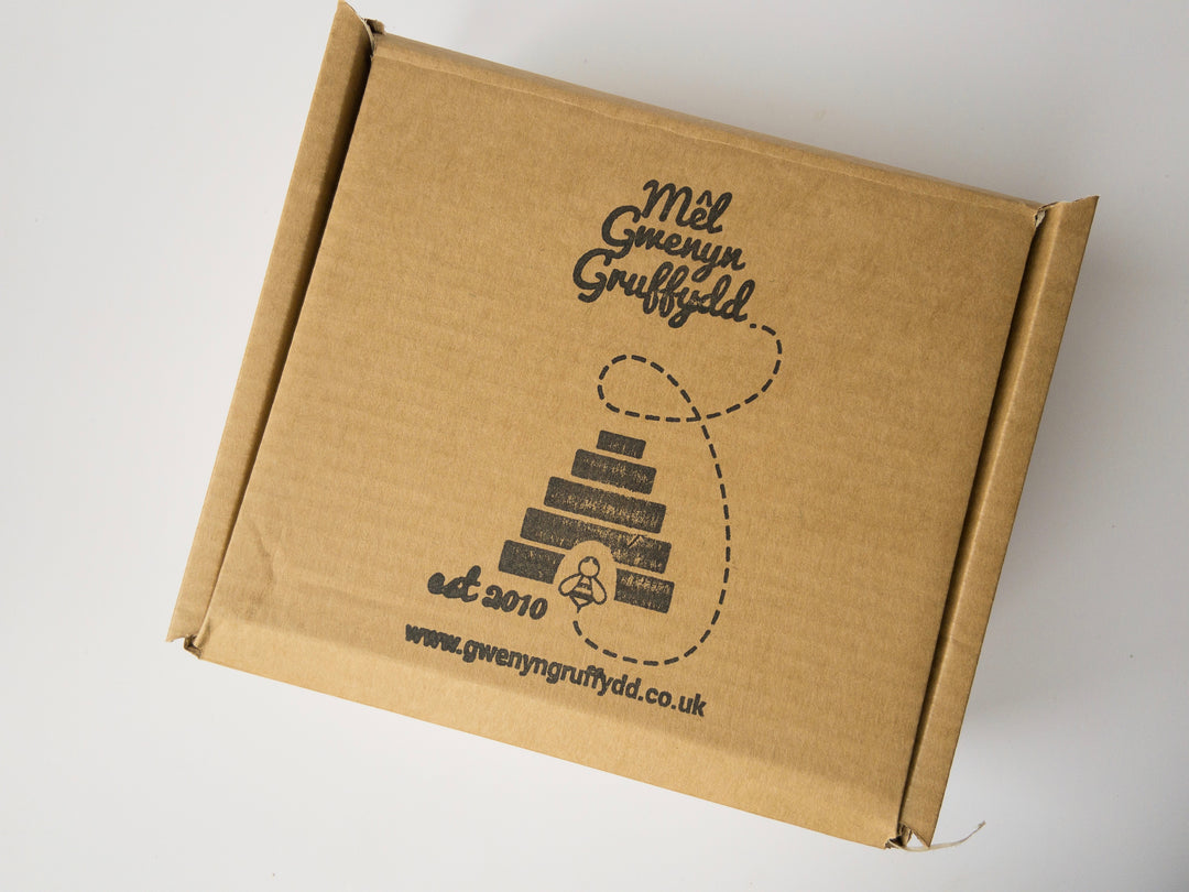 Welsh Runny & British Set Honey Gift Set with Wooden Honey Dipper, 227g