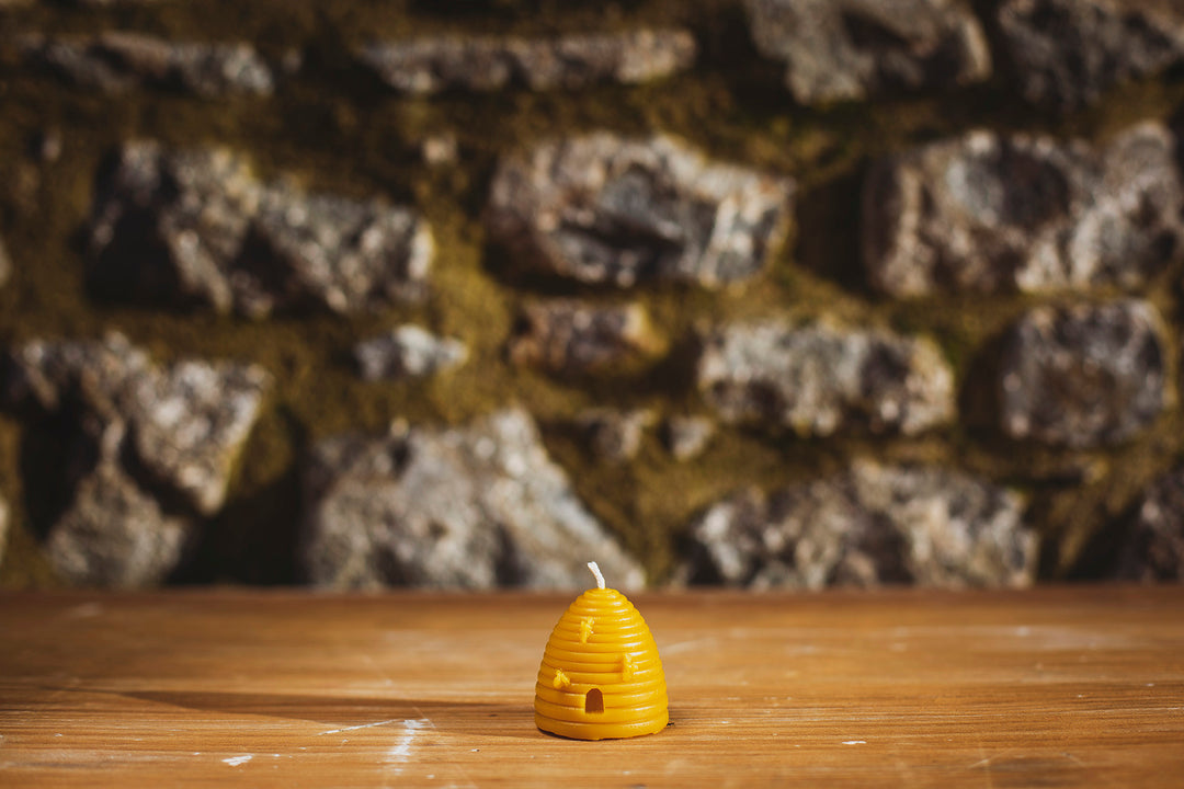Pure Beeswax Candle - Skep with Bees | Canhwyll Cwyr Gwenyn Cwch Gwenyn