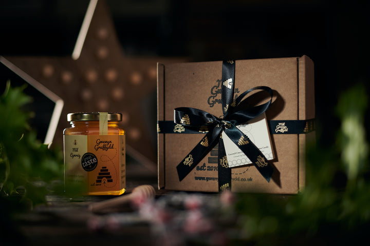 Small Welsh Wildflower Honey & Beeswax Candle Hamper Gift Set Box - Two Owls