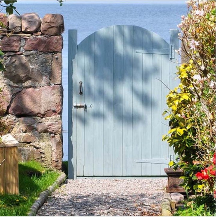 Beehive Paint Wood Stain + Protect - Sky Grey Blue