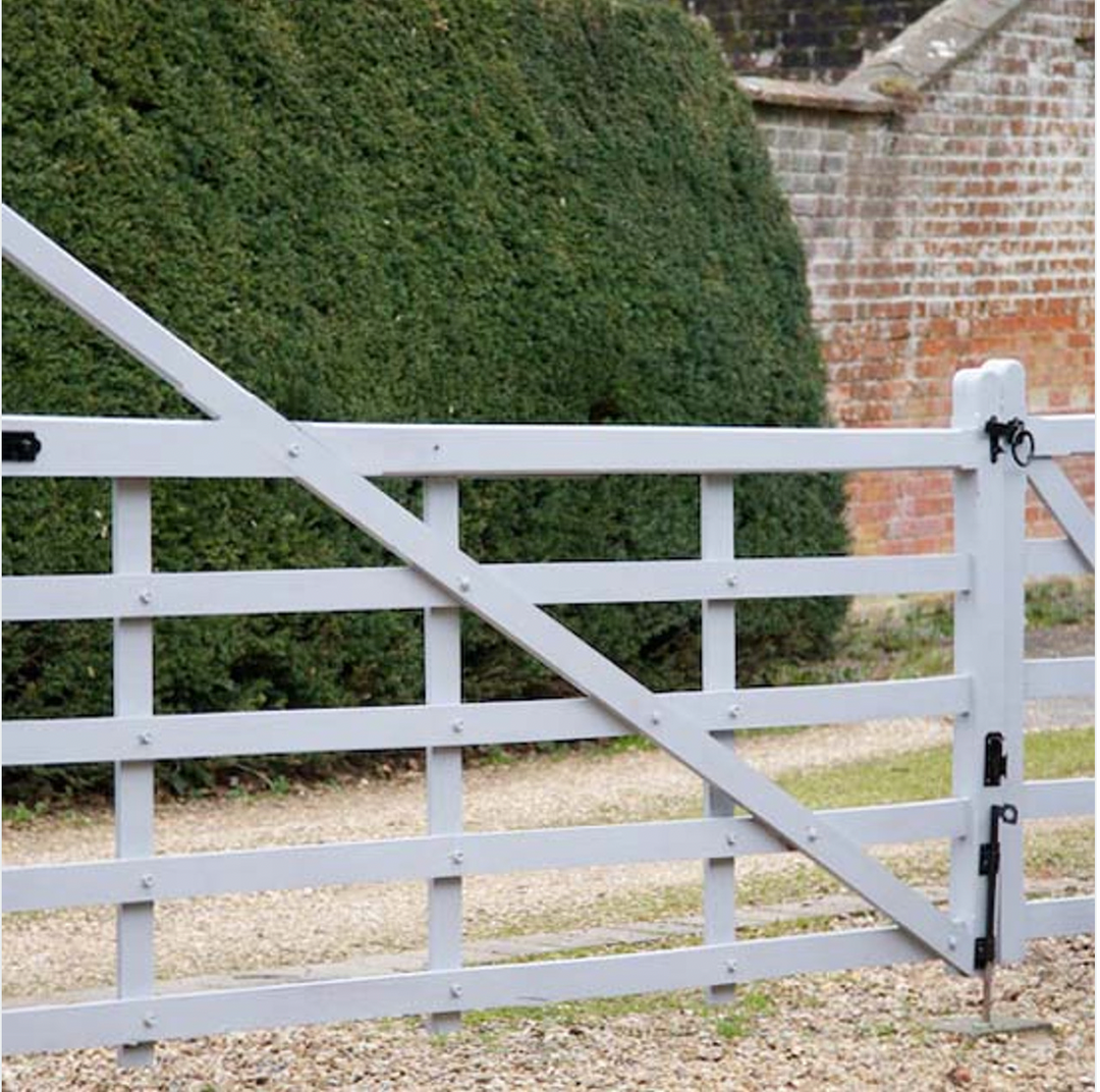 Beehive Paint Wood Stain + Protect - Silver Fir